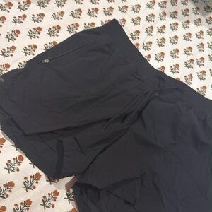 lululemon athletica Men's Black Athletic Shorts